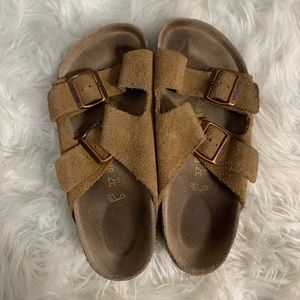 ✨Re-Posh!✨ Birkenstocks - Size 7 / Euro 37